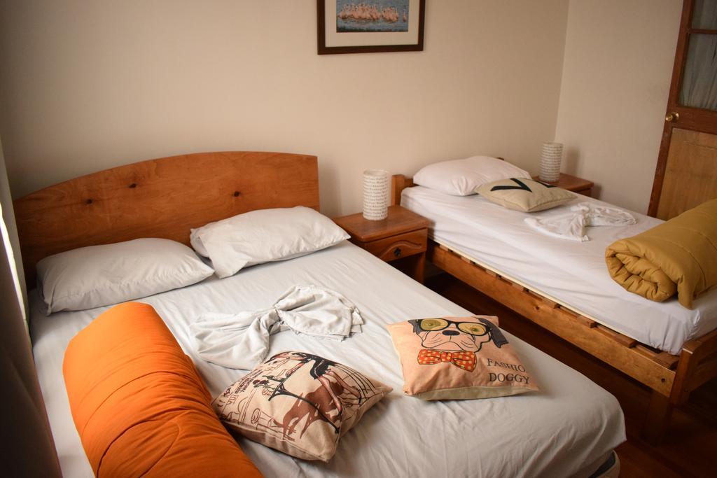סנטיאגו Casa Roble Hostal Boutique מראה חיצוני תמונה