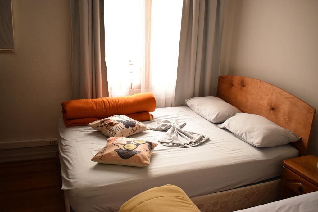 סנטיאגו Casa Roble Hostal Boutique מראה חיצוני תמונה