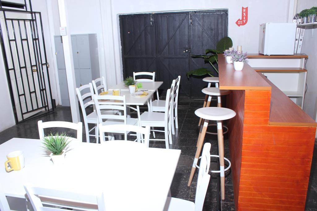 סנטיאגו Casa Roble Hostal Boutique מראה חיצוני תמונה