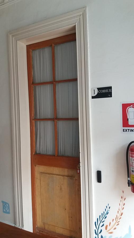 סנטיאגו Casa Roble Hostal Boutique מראה חיצוני תמונה