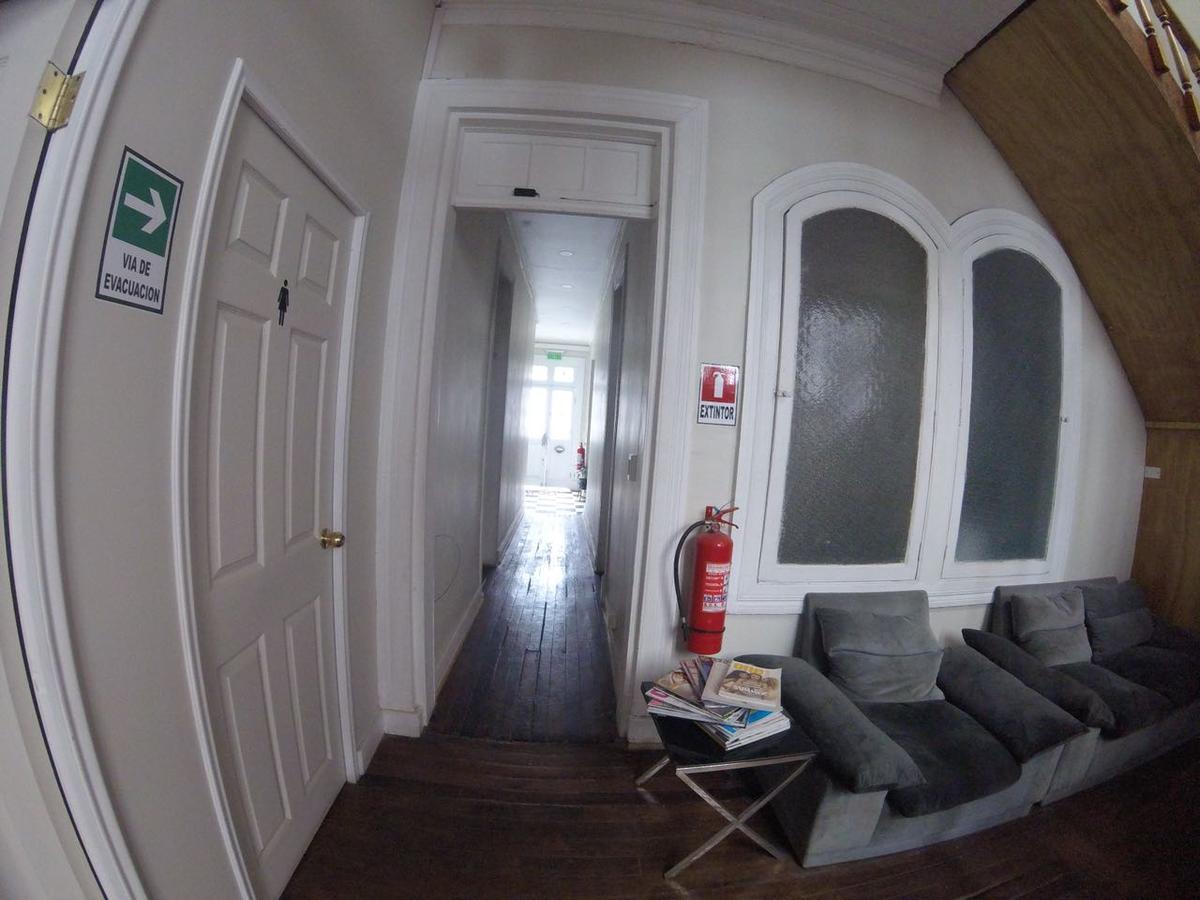 סנטיאגו Casa Roble Hostal Boutique מראה חיצוני תמונה