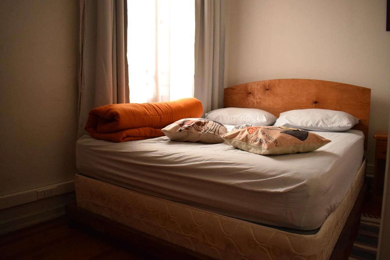 סנטיאגו Casa Roble Hostal Boutique מראה חיצוני תמונה