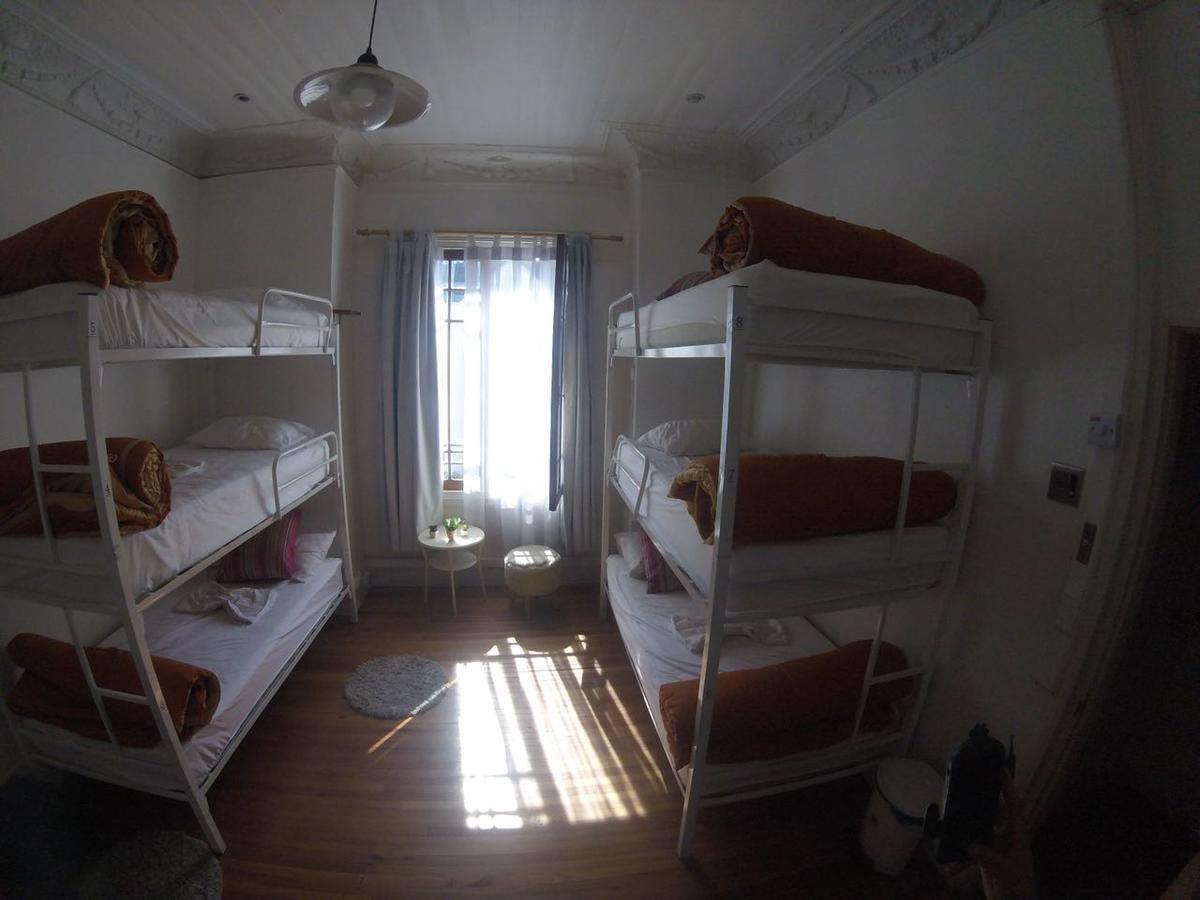 סנטיאגו Casa Roble Hostal Boutique מראה חיצוני תמונה