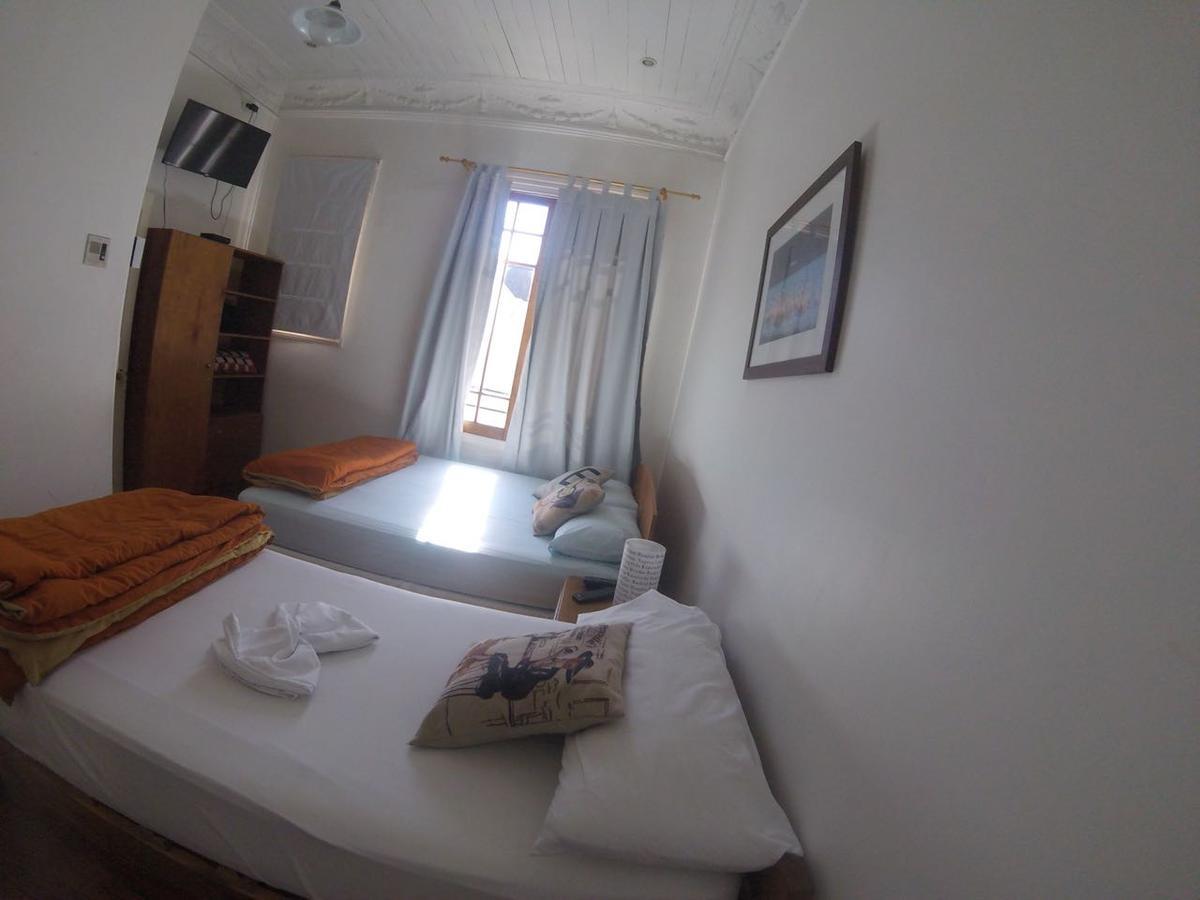 סנטיאגו Casa Roble Hostal Boutique מראה חיצוני תמונה
