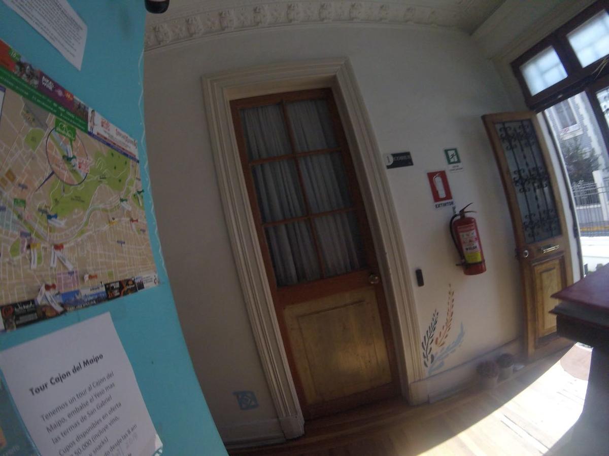 סנטיאגו Casa Roble Hostal Boutique מראה חיצוני תמונה